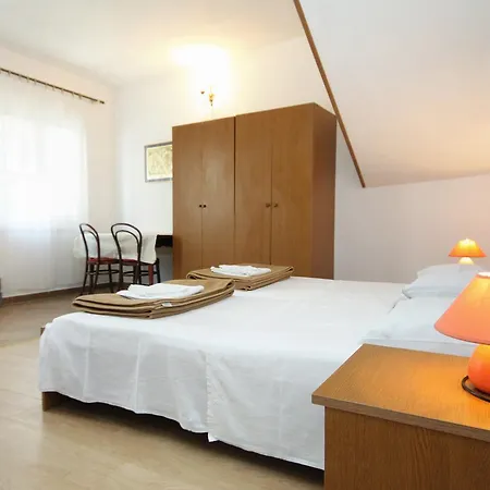 Appartement Studio Molunat 3544a *